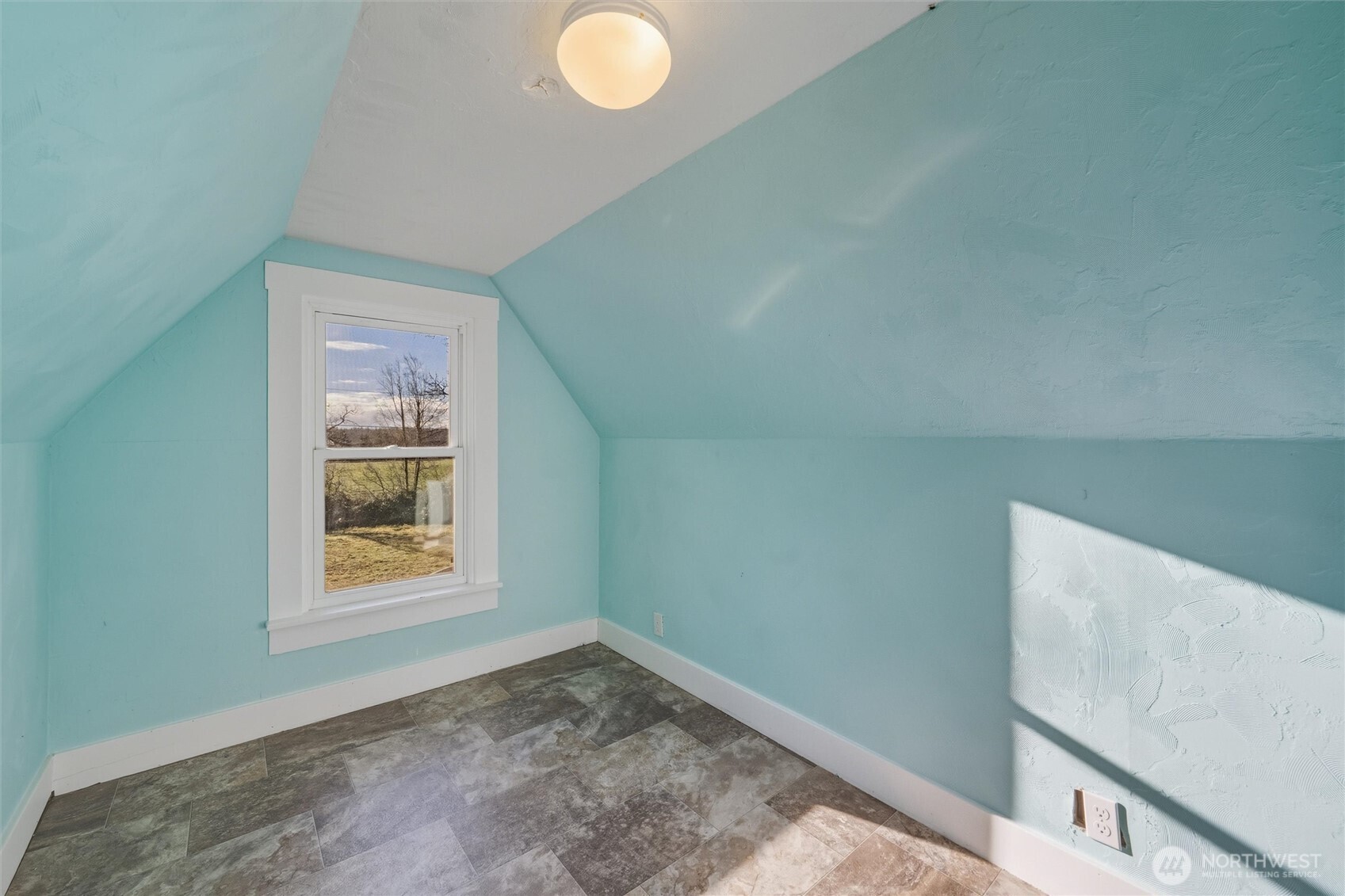 7901 Valley View Road Custer, WA 98240 - Photo 25 of 37