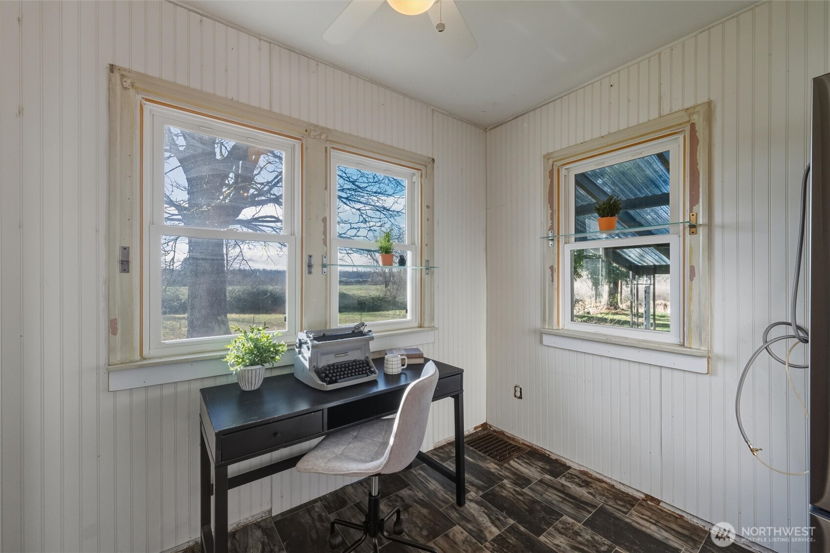 7901 Valley View Road Custer, WA 98240 - Photo 29 of 37