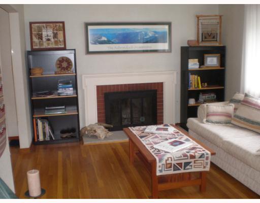 Living Room. log burning fireplace.