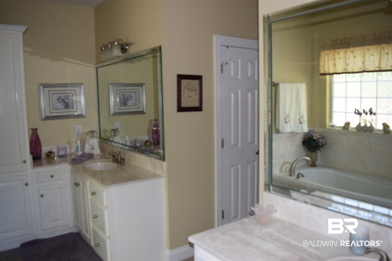 5584 Fairfield Place Mobile, AL 36609 - Photo 21 of 30