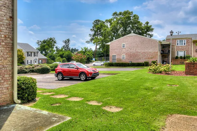 $158,900 | 1010 Hickman Road, Unit B3, Augusta, GA 30904