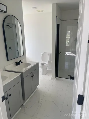 $2,300 | 242 Amir Circle, Matthews, NC 28105