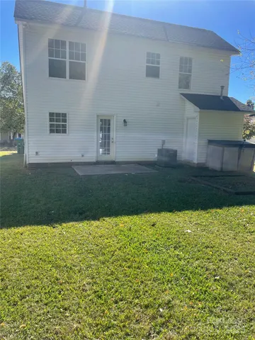 $2,300 | 242 Amir Circle, Matthews, NC 28105