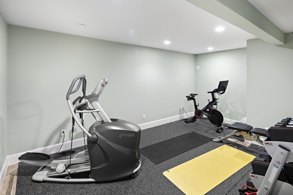 73 Wendell Road Newton, MA 02459 - Photo 40 of 42