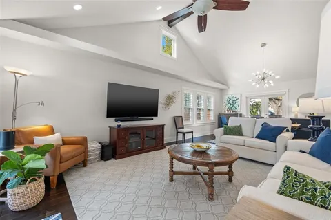 $950,000 | 1205 13th Street North, St. Petersburg, FL 33705