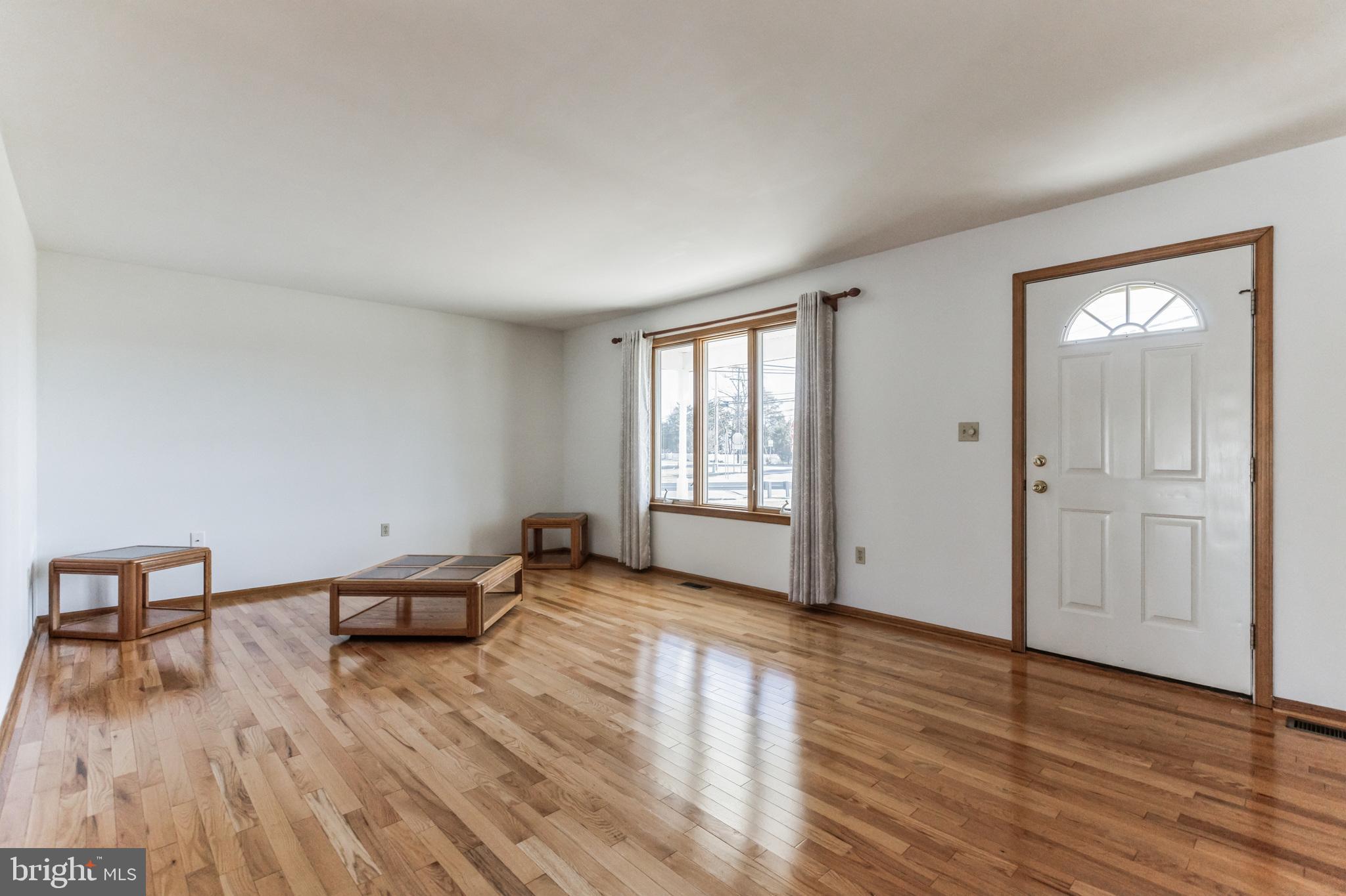 1928 Almond Road Vineland, NJ 08360 - Photo 3 of 30 Open Living Room