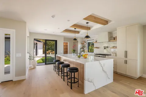 $3,959,000 | 17810 Sabbiadoro Way, Pacific Palisades, CA 90272