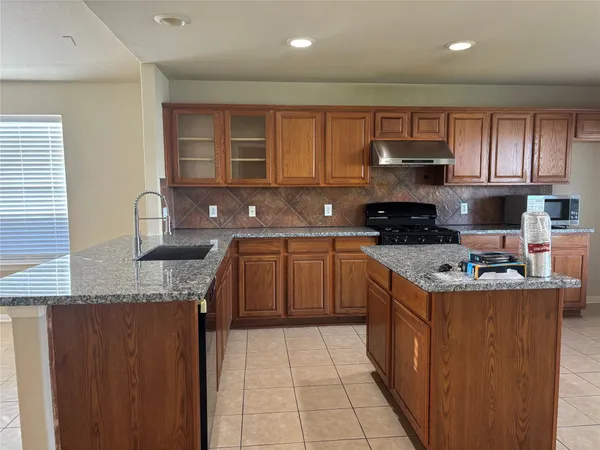 $1,950 | 2727 Chatford Hollow Lane, Houston, TX 77014