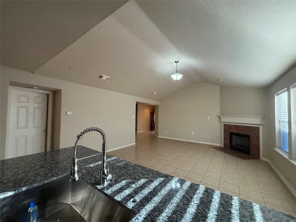 $1,950 | 2727 Chatford Hollow Lane, Houston, TX 77014