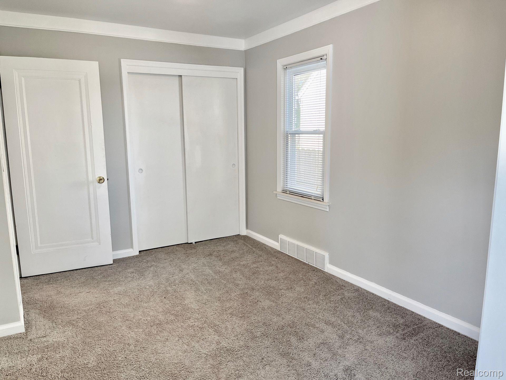 2190 Dorothea Road Berkley, MI 48072 - Photo 14 of 26 Gallery Image 14
