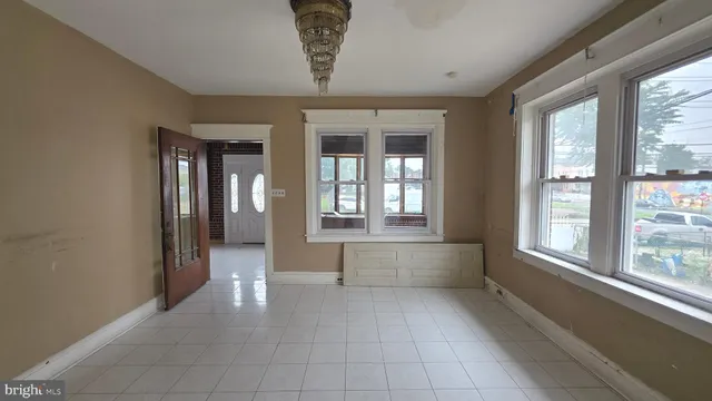 a view of livingroom with windows