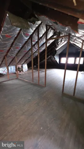 a view of a garage room