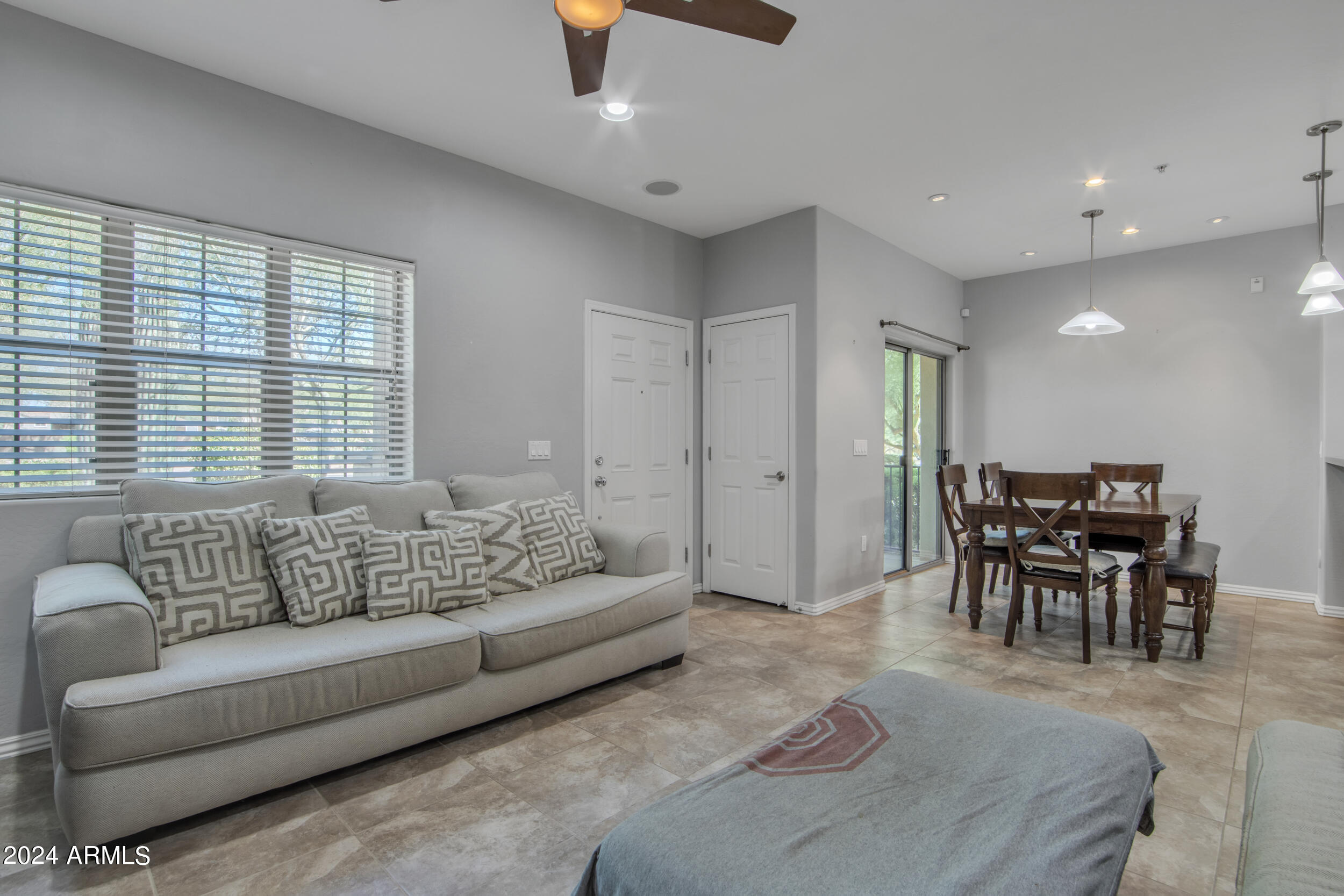 3935 East Rough Rider Road, Unit 1233 Phoenix, AZ 85050 - Photo 14 of 32 Living