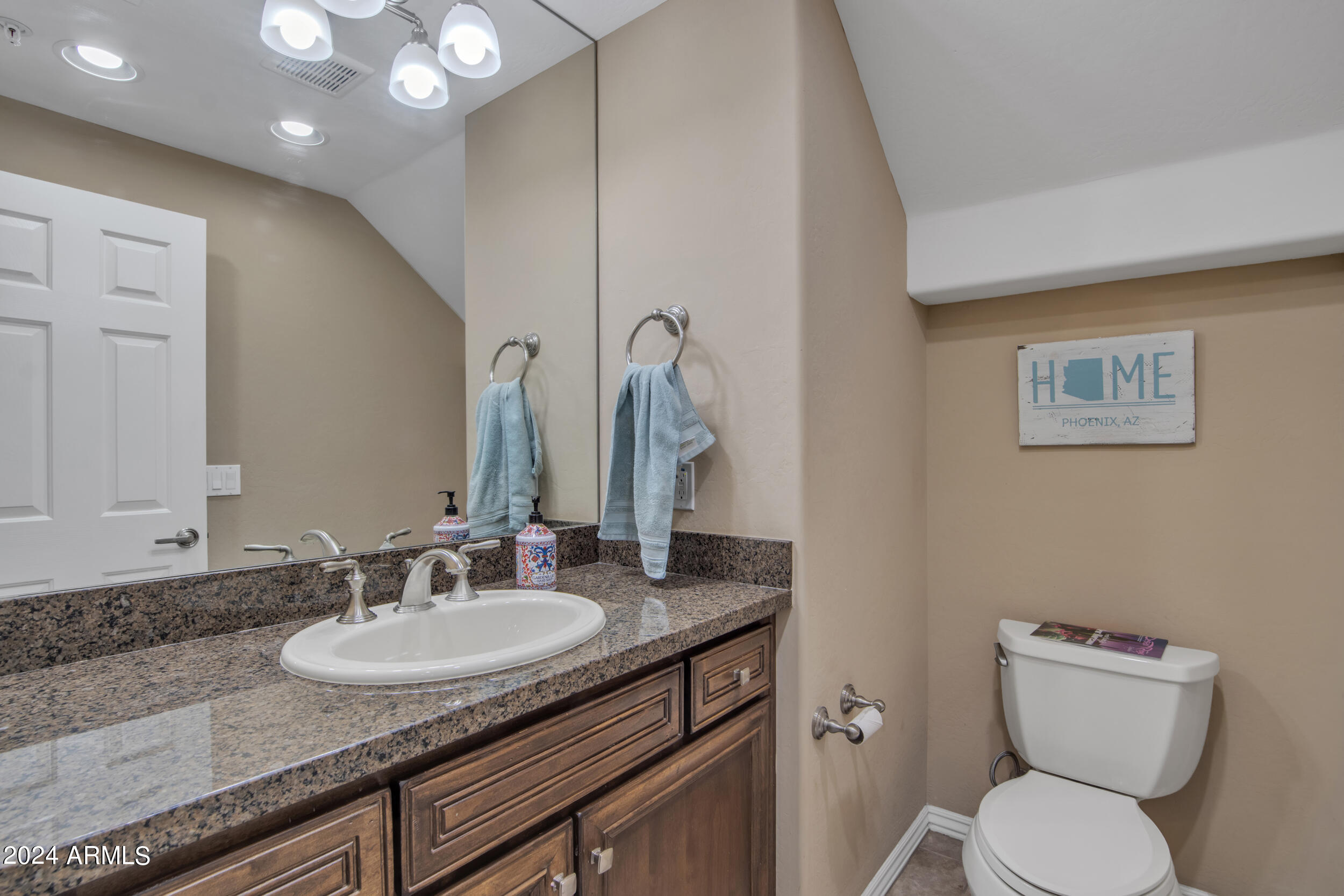 3935 East Rough Rider Road, Unit 1233 Phoenix, AZ 85050 - Photo 18 of 32 Bathroom