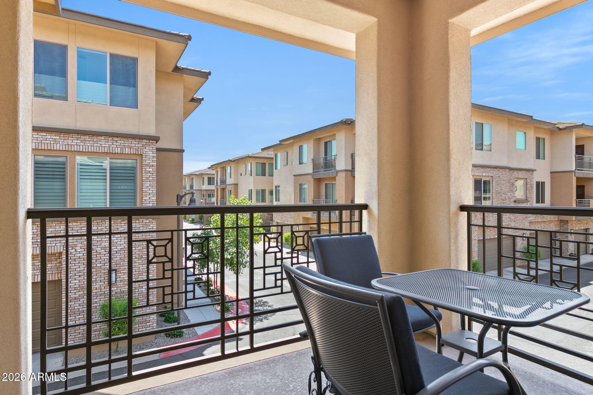 17850 North 68th Street, Unit 1011 Phoenix, AZ 85054 - Photo 16 of 35 Corner patio