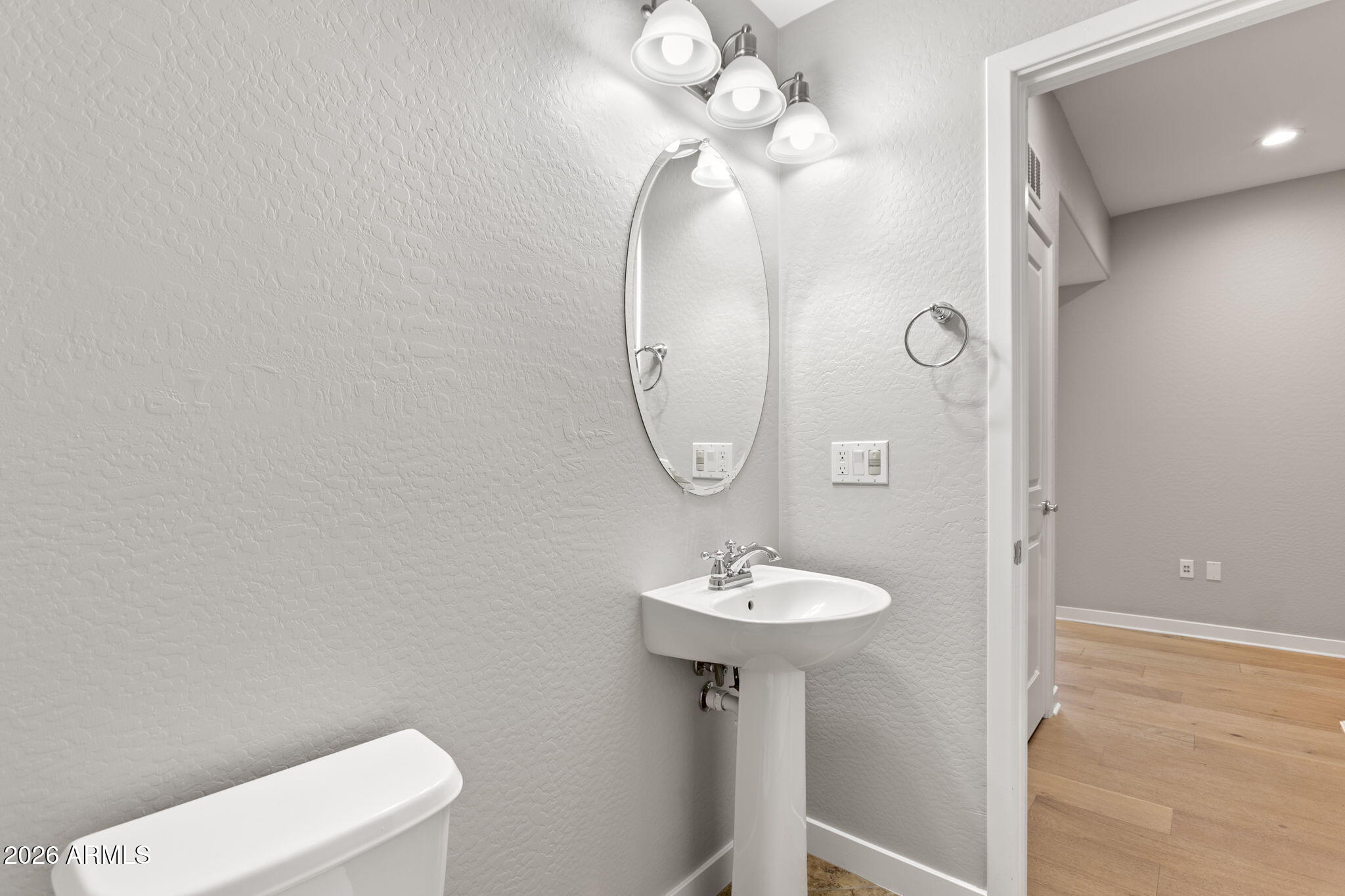 17850 North 68th Street, Unit 1011 Phoenix, AZ 85054 - Photo 6 of 35 Powder room