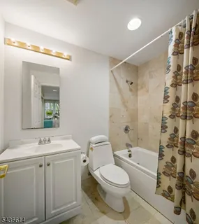 $365,000 | 208 Shearwater Court West, Unit 32, Jersey City, NJ 07305