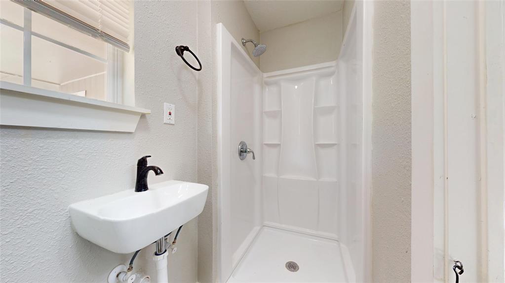 1929 Collier Drive Denison, TX 75020 - Photo 23 of 31
