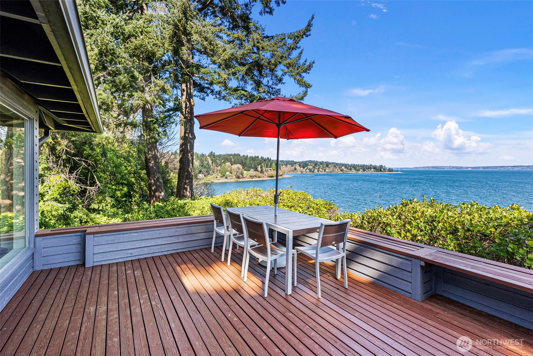 8032 Southwest 222nd Place Vashon, WA 98070 - Photo 14 of 40