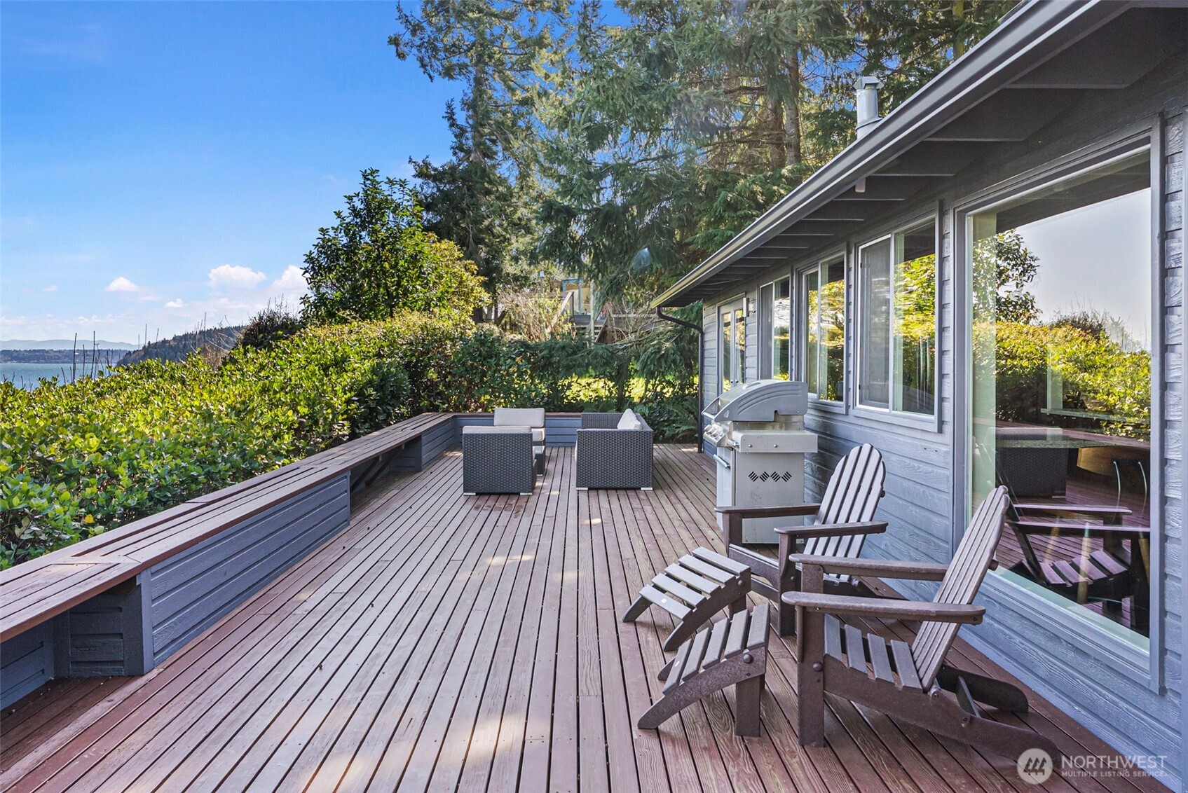 8032 Southwest 222nd Place Vashon, WA 98070 - Photo 15 of 40
