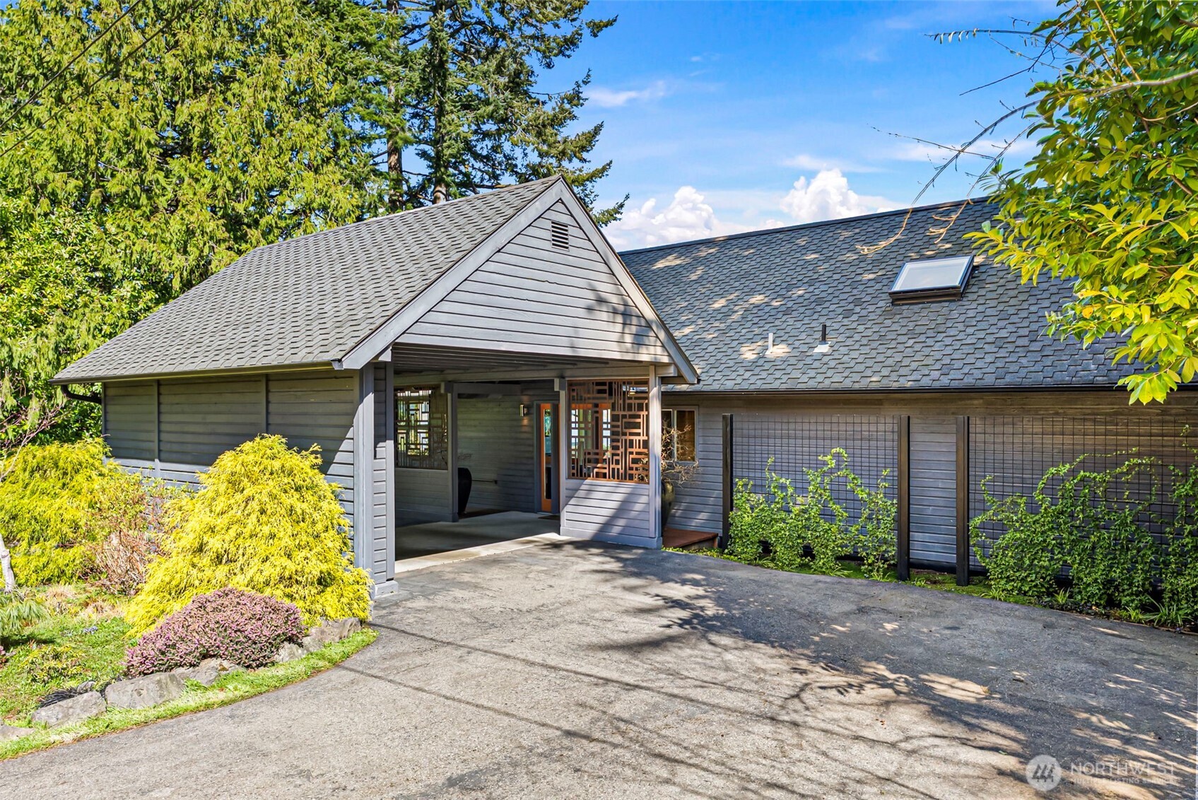 8032 Southwest 222nd Place Vashon, WA 98070 - Photo 5 of 40