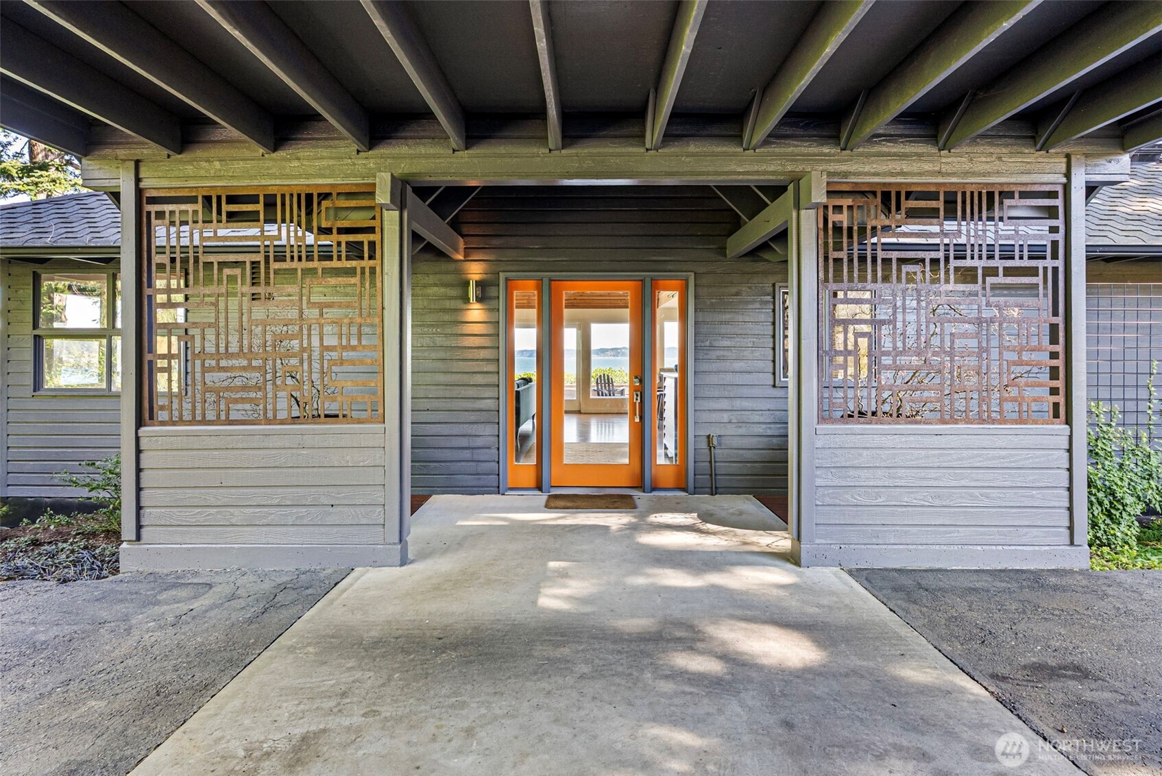 8032 Southwest 222nd Place Vashon, WA 98070 - Photo 6 of 40
