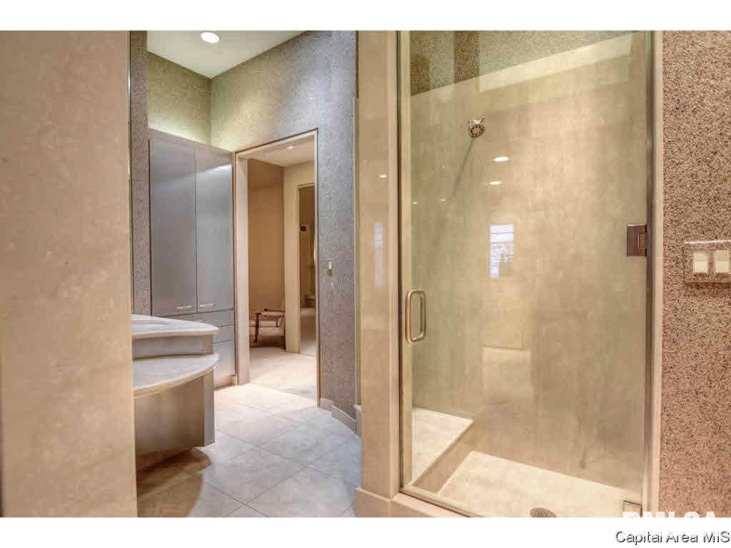 2020 South Illini Road Springfield, IL 62704 - Photo 8 of 36