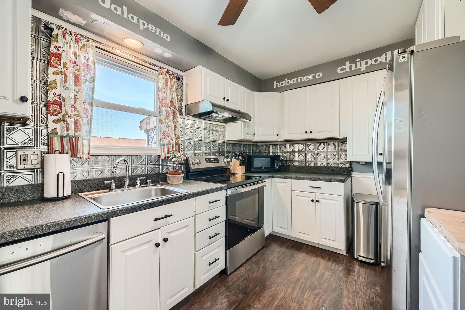 1009 Stormont Circle Halethorpe, MD 21227 - Photo 8 of 26