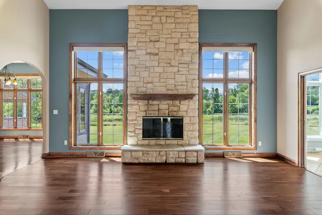 $1,295,000 | 3976 Woodridge Court, Richfield, WI 53017