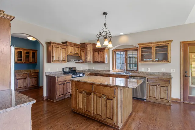 $1,295,000 | 3976 Woodridge Court, Richfield, WI 53017