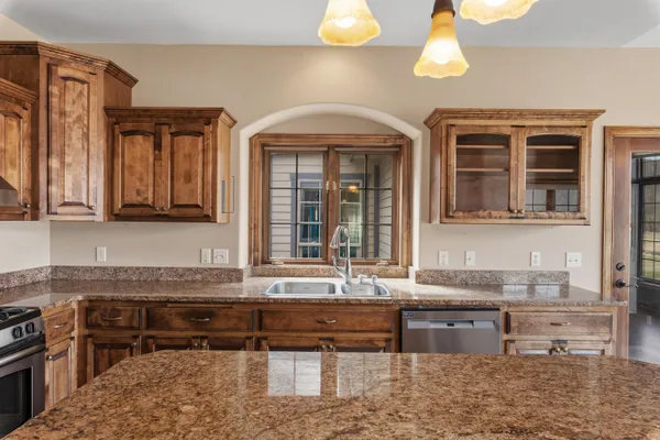 $1,295,000 | 3976 Woodridge Court, Richfield, WI 53017