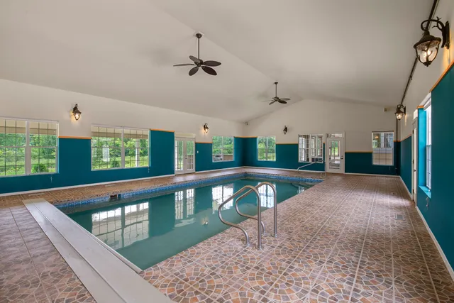 $1,295,000 | 3976 Woodridge Court, Richfield, WI 53017