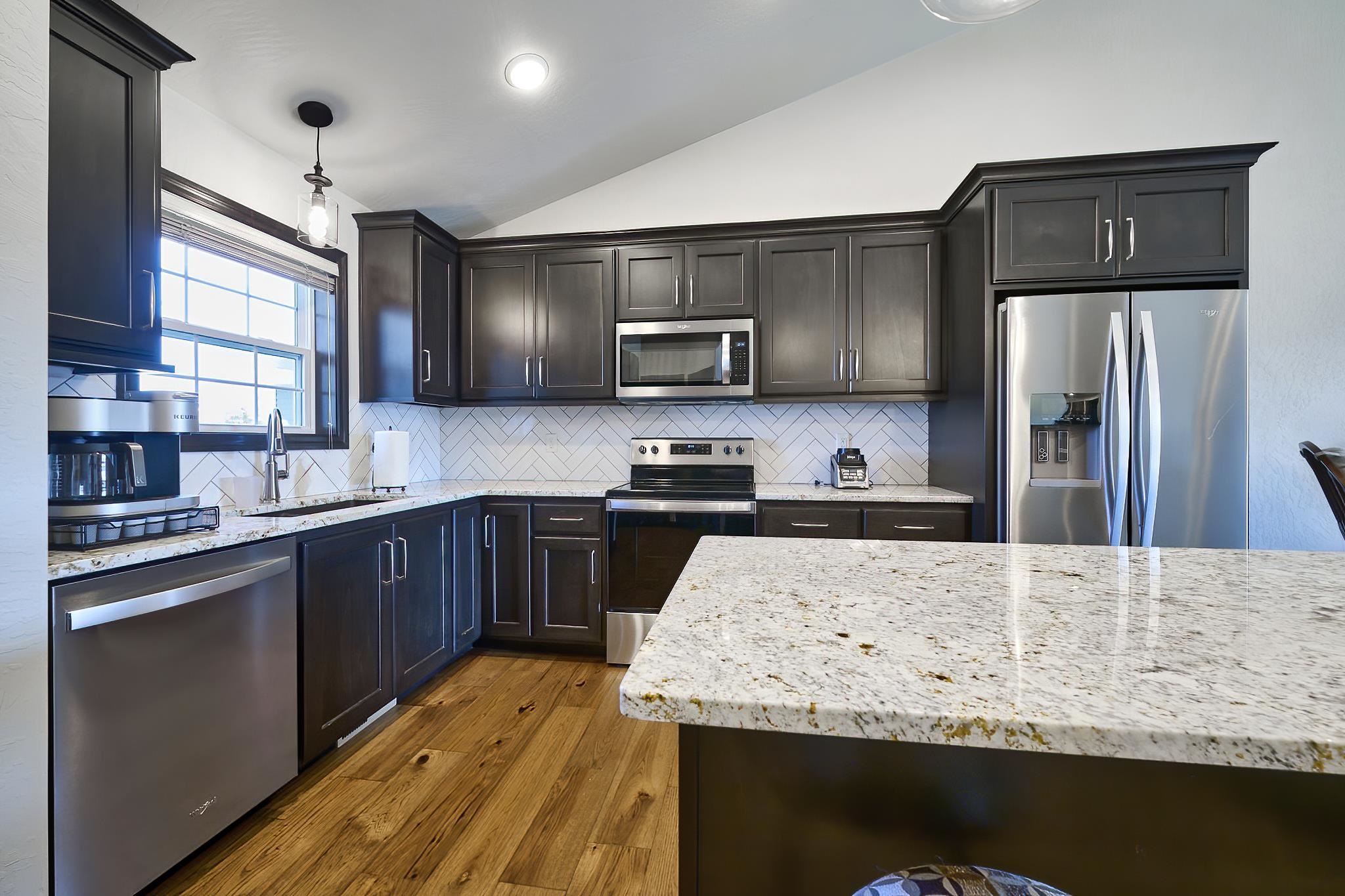 838 Sharon Lane Pulaski, WI 54162 - Photo 8 of 21