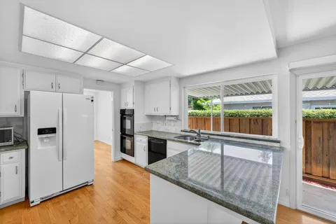 $1,569,000 | 879 El Rio Drive, San Jose, CA 95125