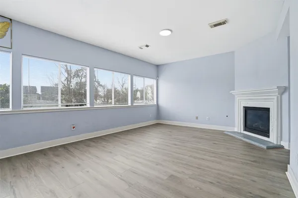 $2,400 | 11930 Long Wood Garden Drive, Houston, TX 77047