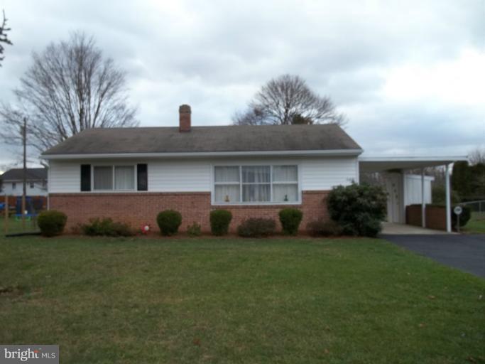 11418 Manse Road Hagerstown, MD 21740 - Photo 14 of 14 Exterior (Front)