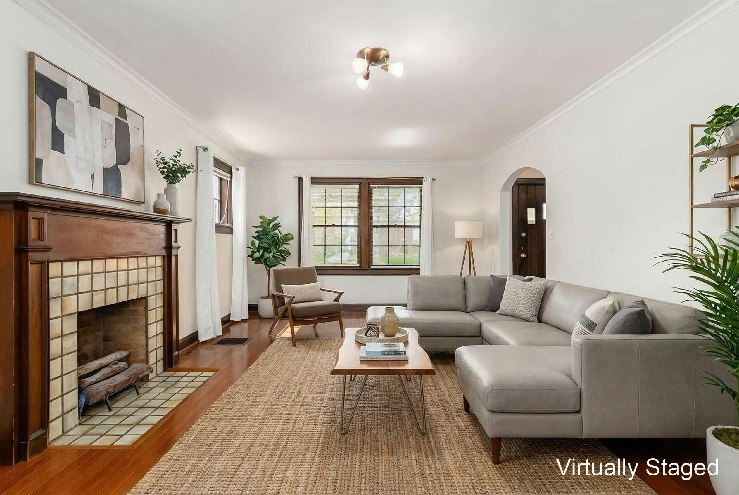 50 North Cassingham Road Columbus, OH 43209 - Photo 12 of 47 Plenty of room for sectional couch
