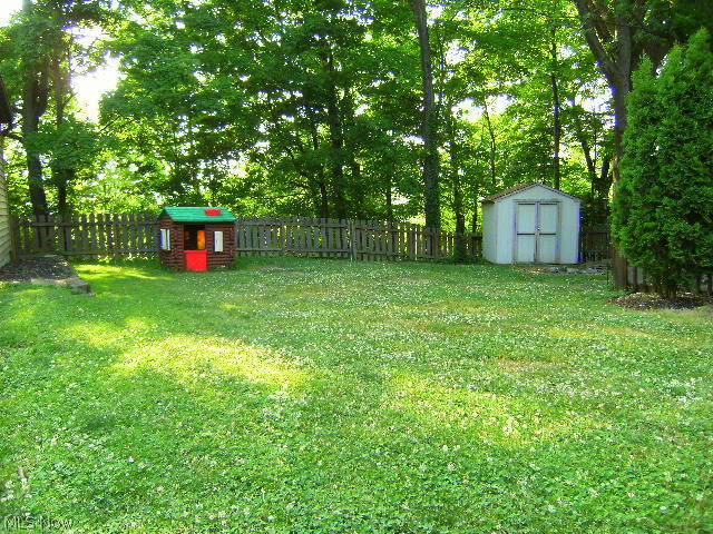 4056 Riveredge Road Cleveland, OH 44111 - Photo 23 of 25 Gallery Image 23