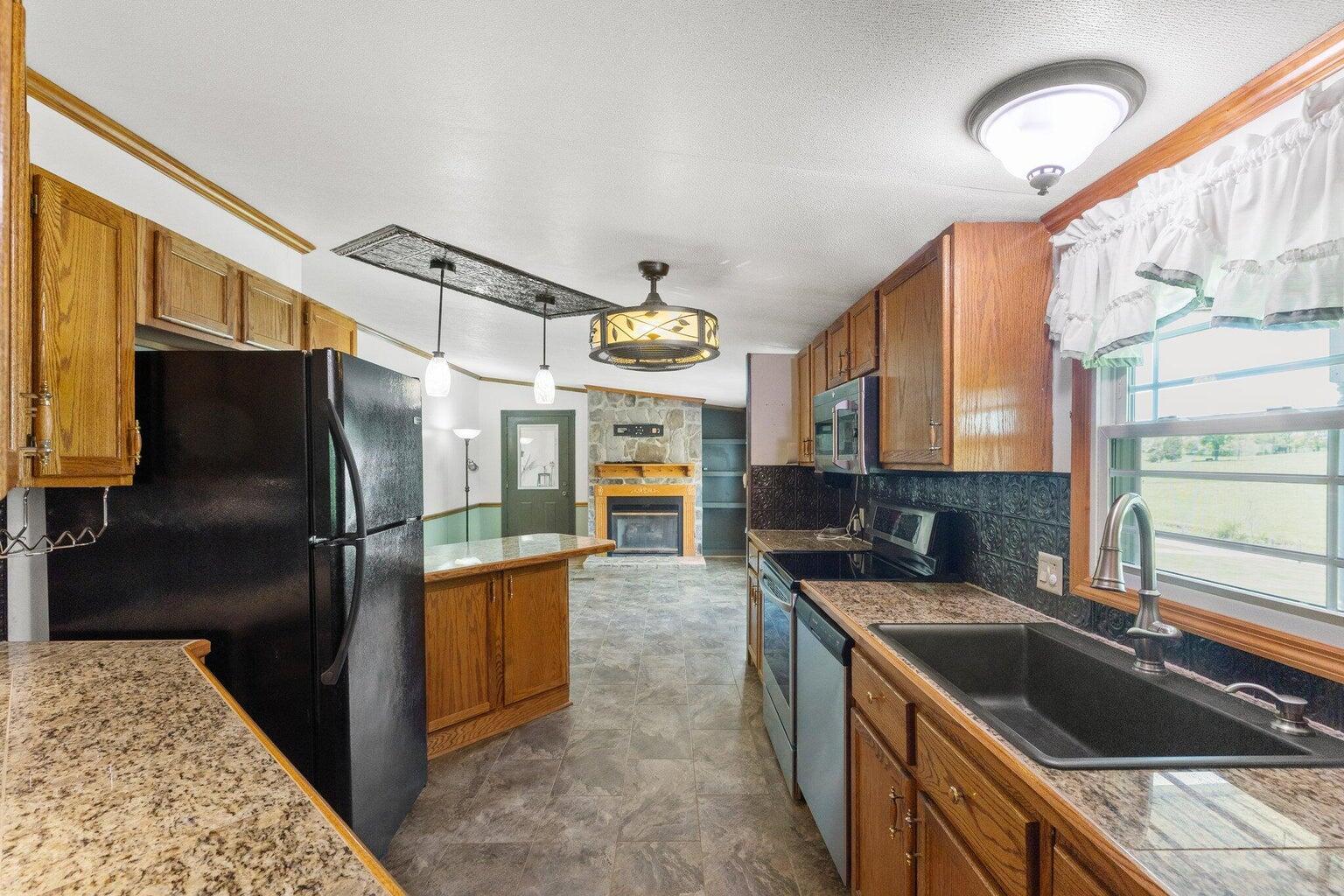 1078 Graves Road Stamping Ground, KY 40379 - Photo 9 of 42 20230507134842330803000000-o