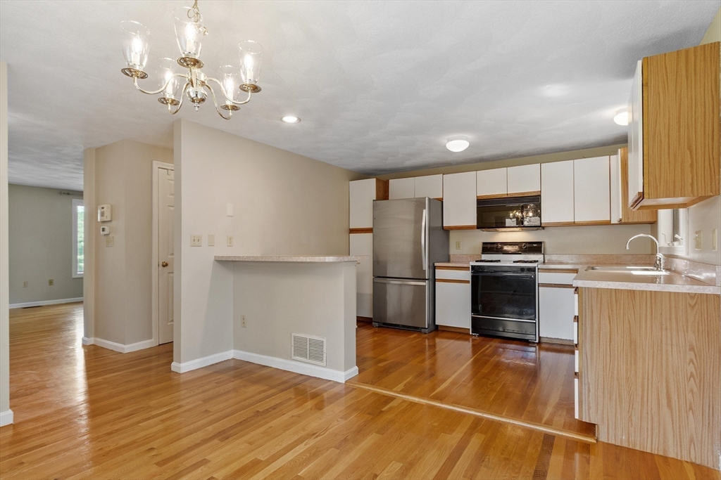 24 Deer Path, Unit 6 Maynard, MA 01754 - Photo 11 of 39