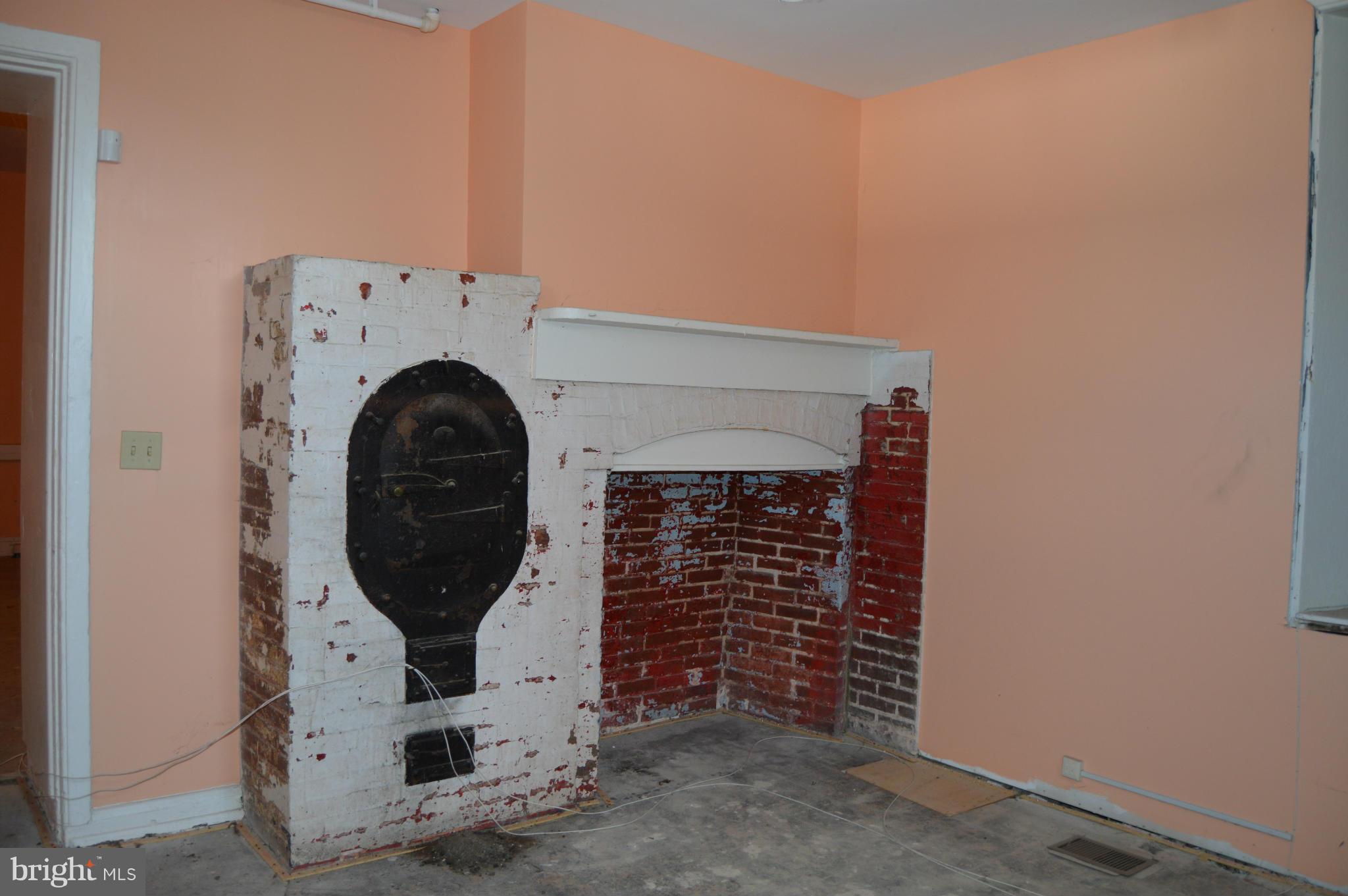3706 Nortonia Road Baltimore, MD 21216 - Photo 7 of 15 Interior (General)