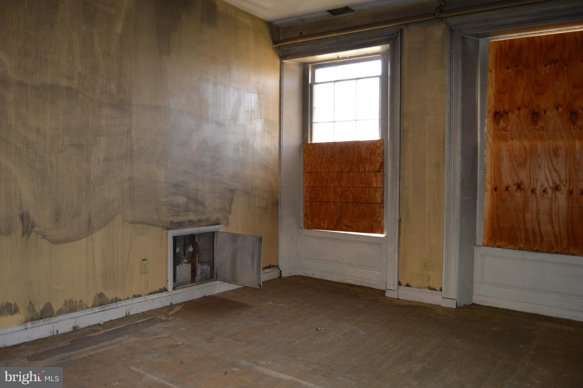 3706 Nortonia Road Baltimore, MD 21216 - Photo 8 of 15 Interior (General)