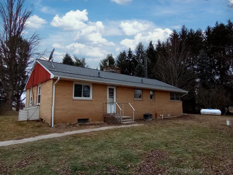 4925 Freeman Road Beaverton, MI 48612 - Photo 3 of 30