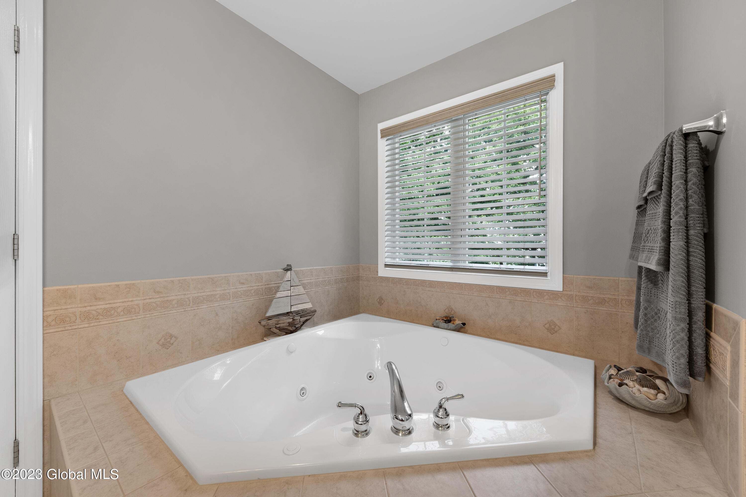 2 Rosebud Court Rensselaer, NY 12144 - Photo 20 of 45 1 (24)
