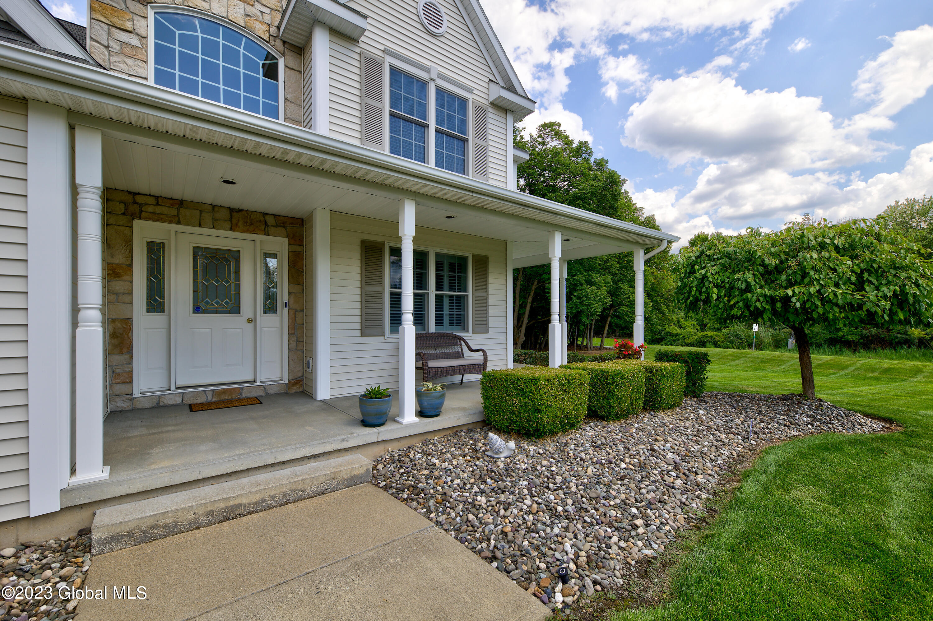 2 Rosebud Court Rensselaer, NY 12144 - Photo 2 of 45 1 (34)