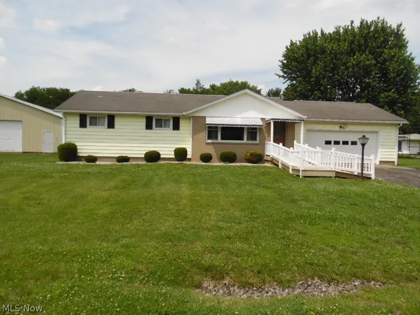 $298,000 | 22122 Valley View Drive, West Lafayette, OH 43845