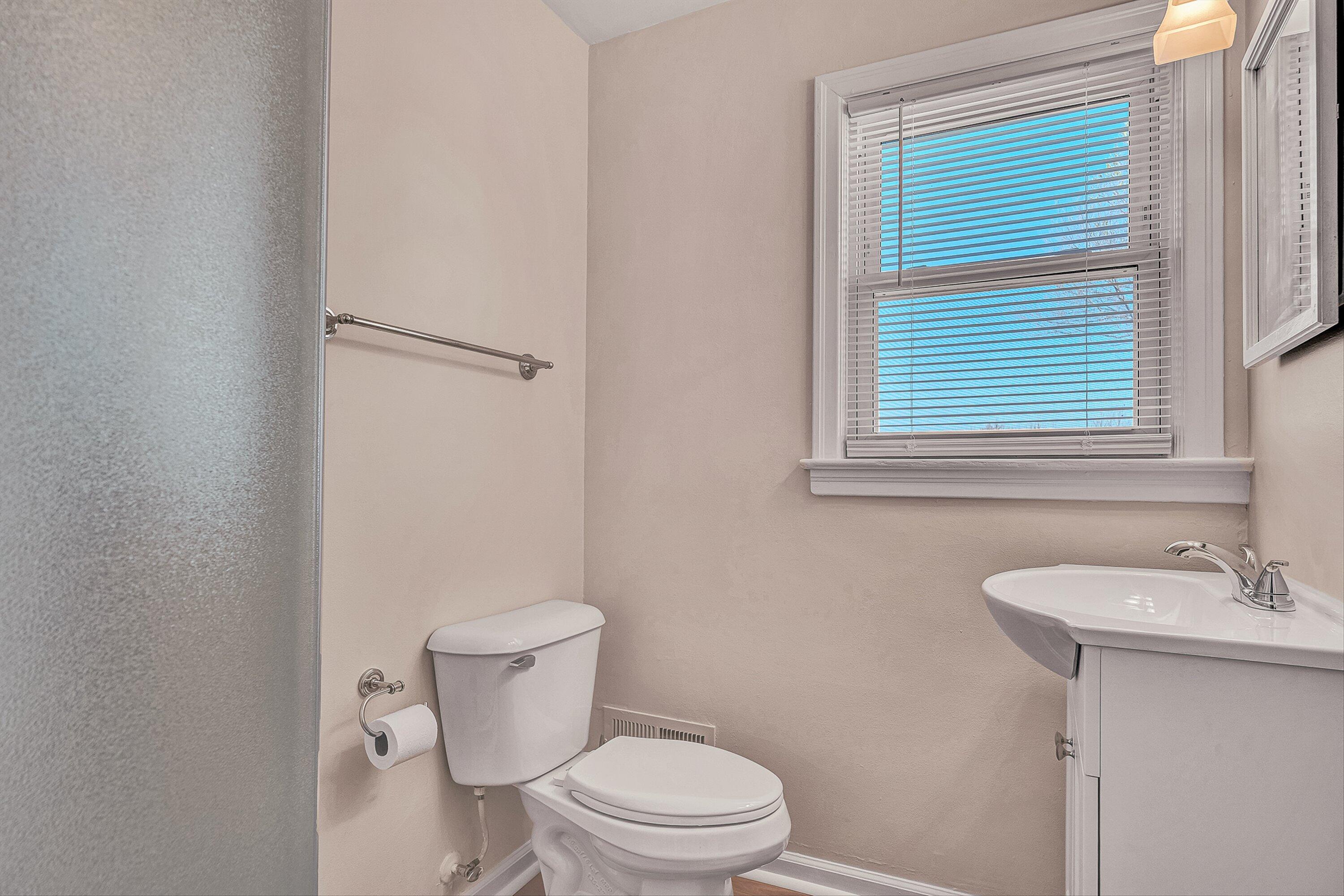 1013 Gardens Road Southwest Roanoke, VA 24014 - Photo 34 of 43 35-VM-05353