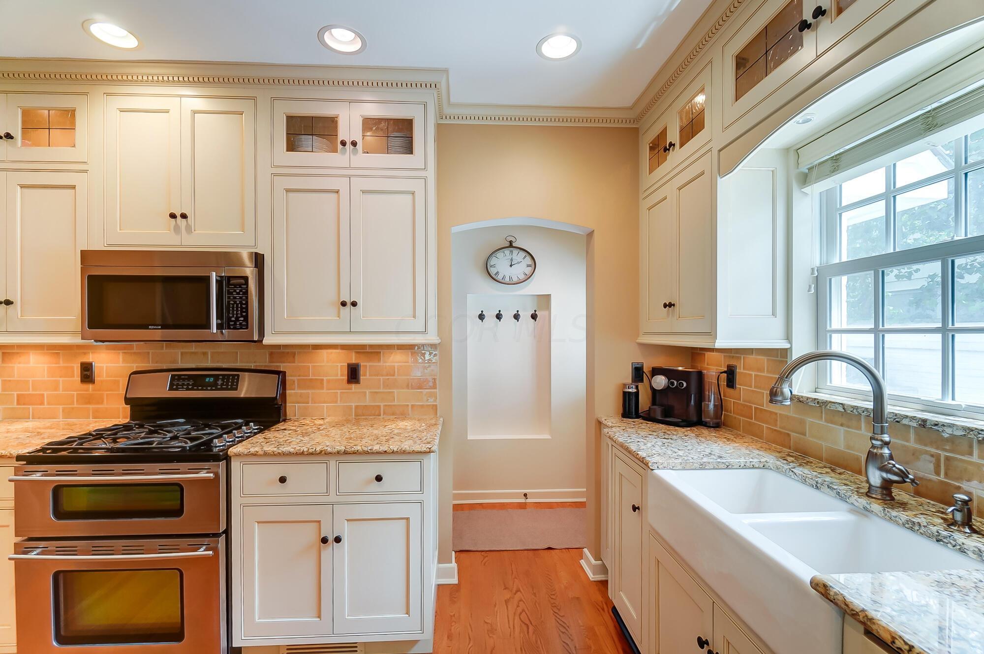 1874 Collingswood Road Upper Arlington, OH 43221 - Photo 25 of 113 030_1874 Collingswood Rd