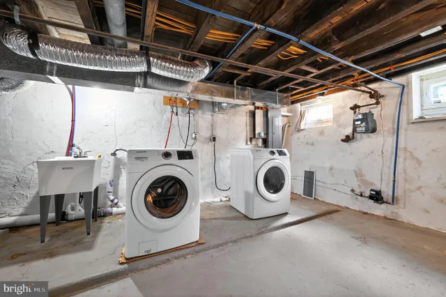 $2,300 | 2211 North Howard Street, Philadelphia, PA 19133