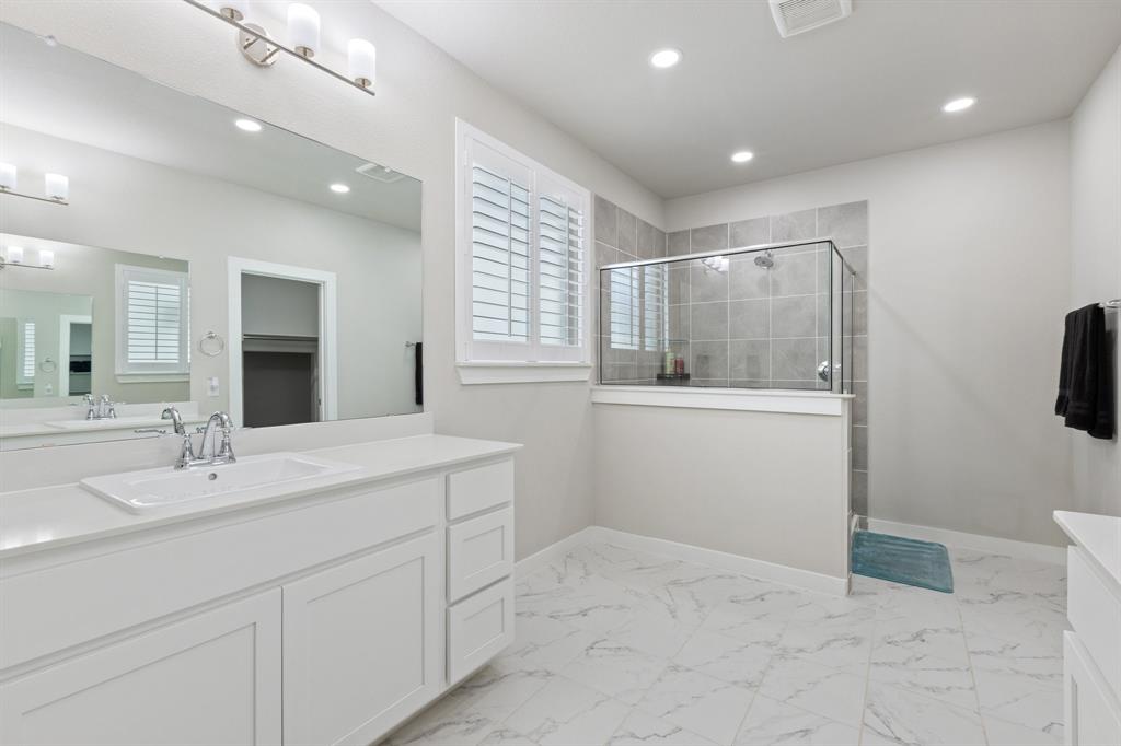 2012 Edgewater Street Celina, TX 75009 - Photo 13 of 31